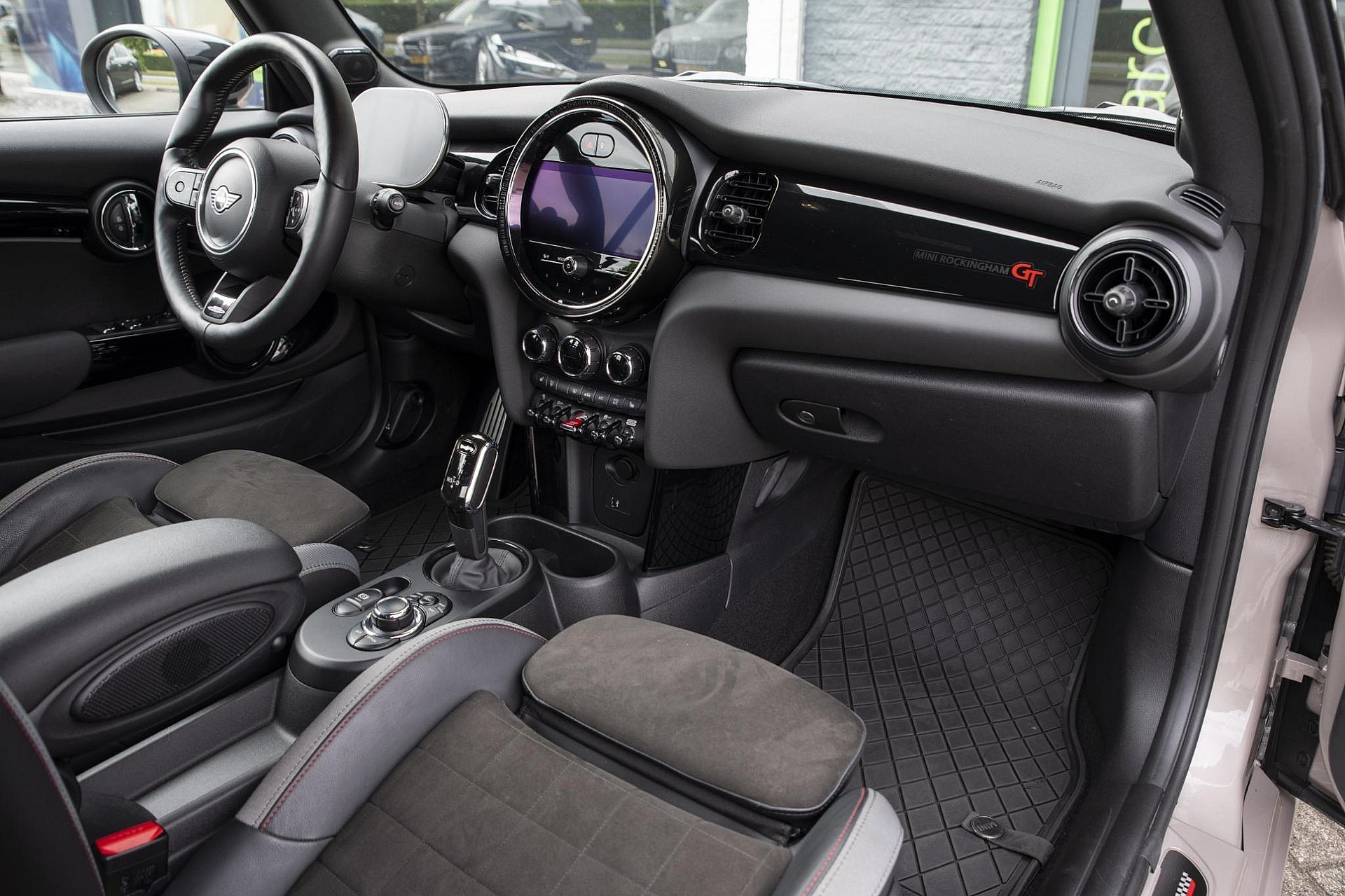 MINI Cabrio