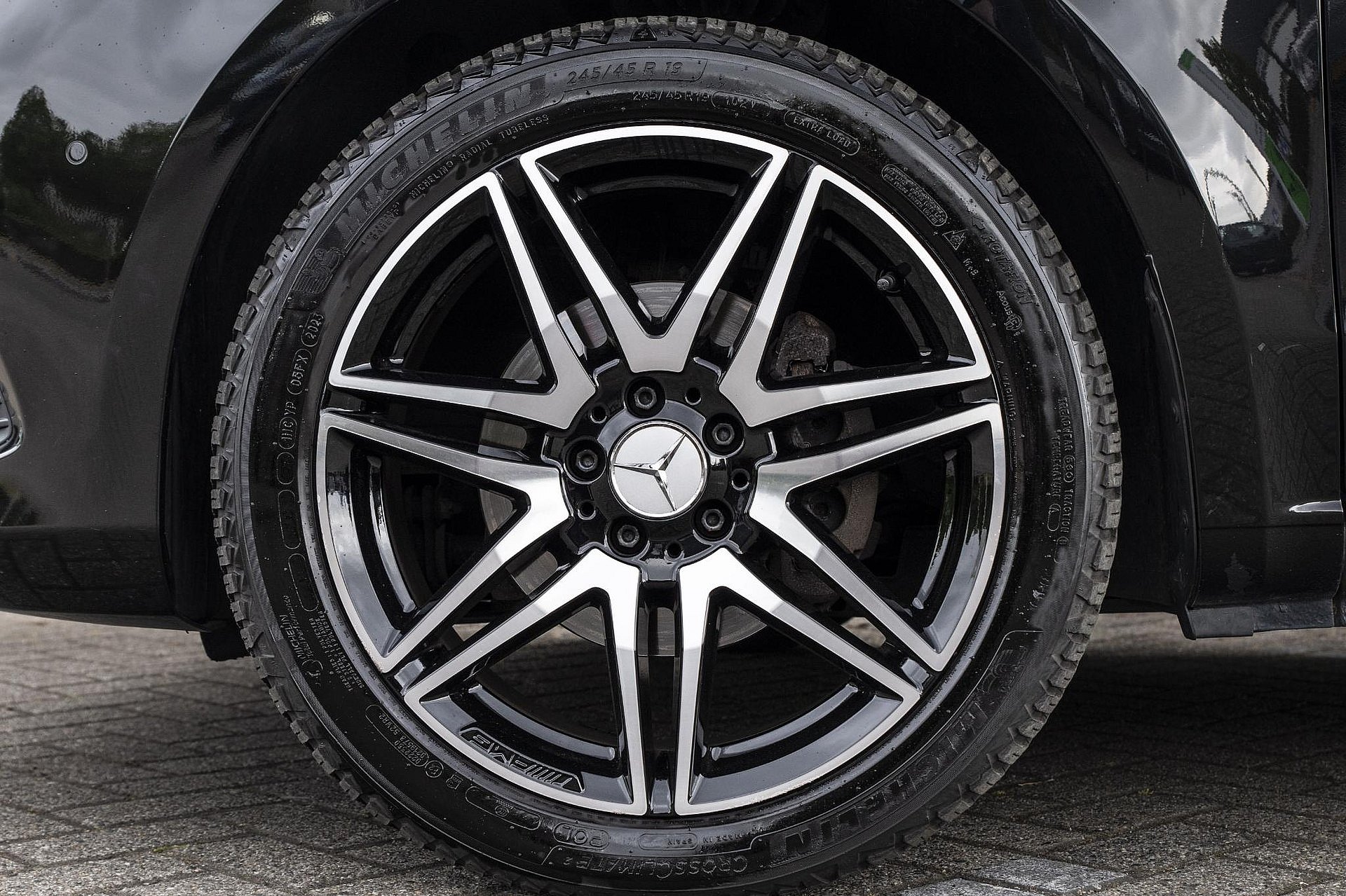 Mercedes-Benz 