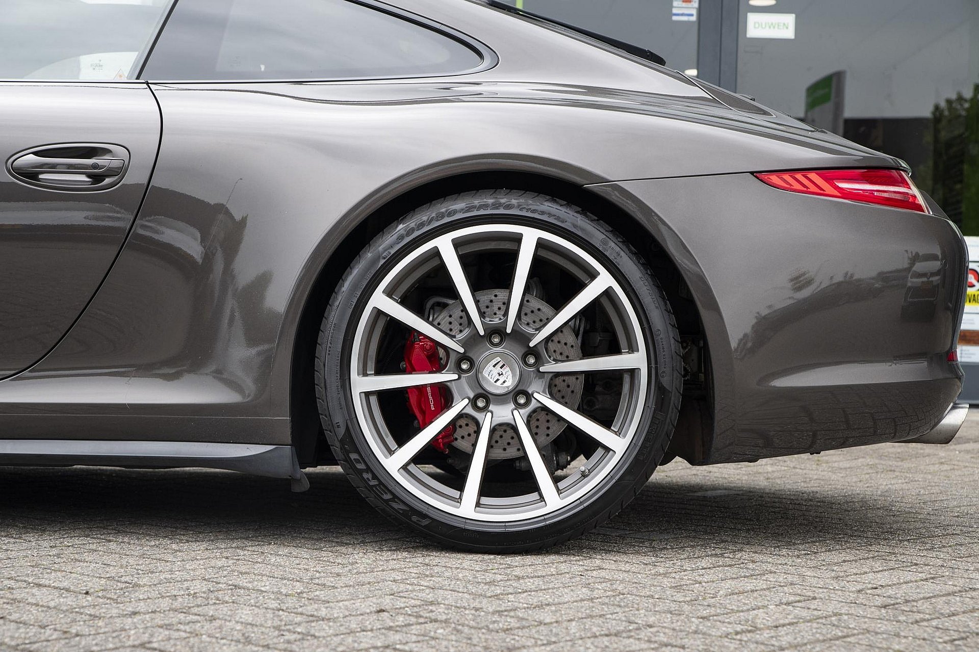 Porsche 911