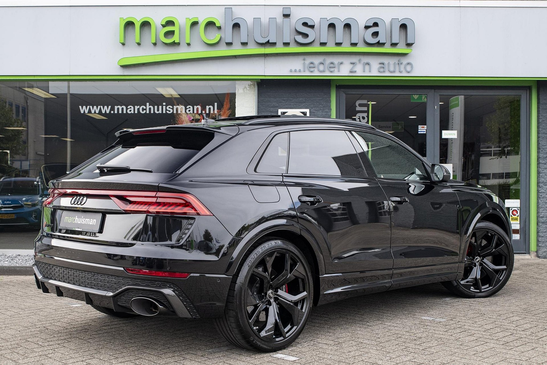 Audi RSQ8
