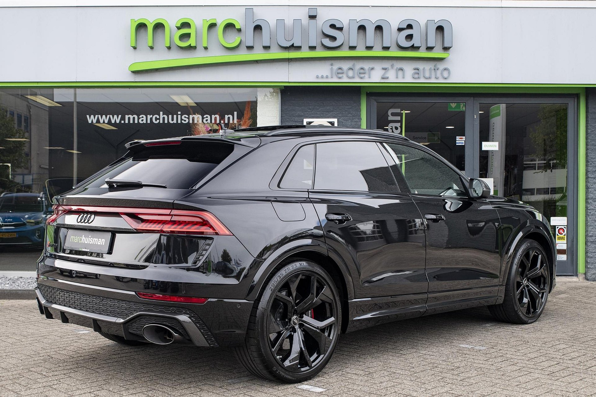 Audi RSQ8