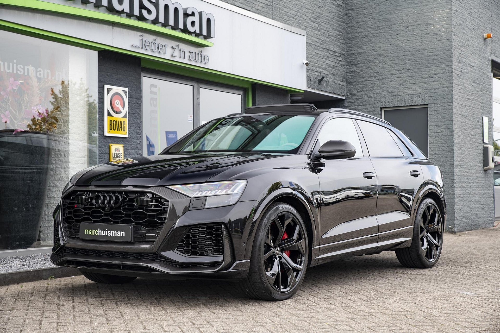Audi RSQ8 