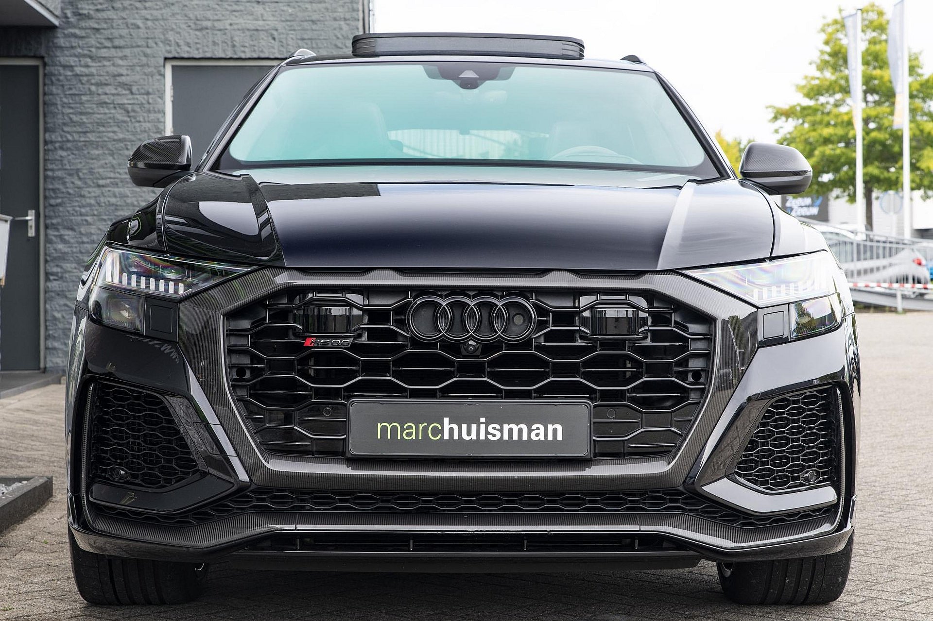 Audi RSQ8 