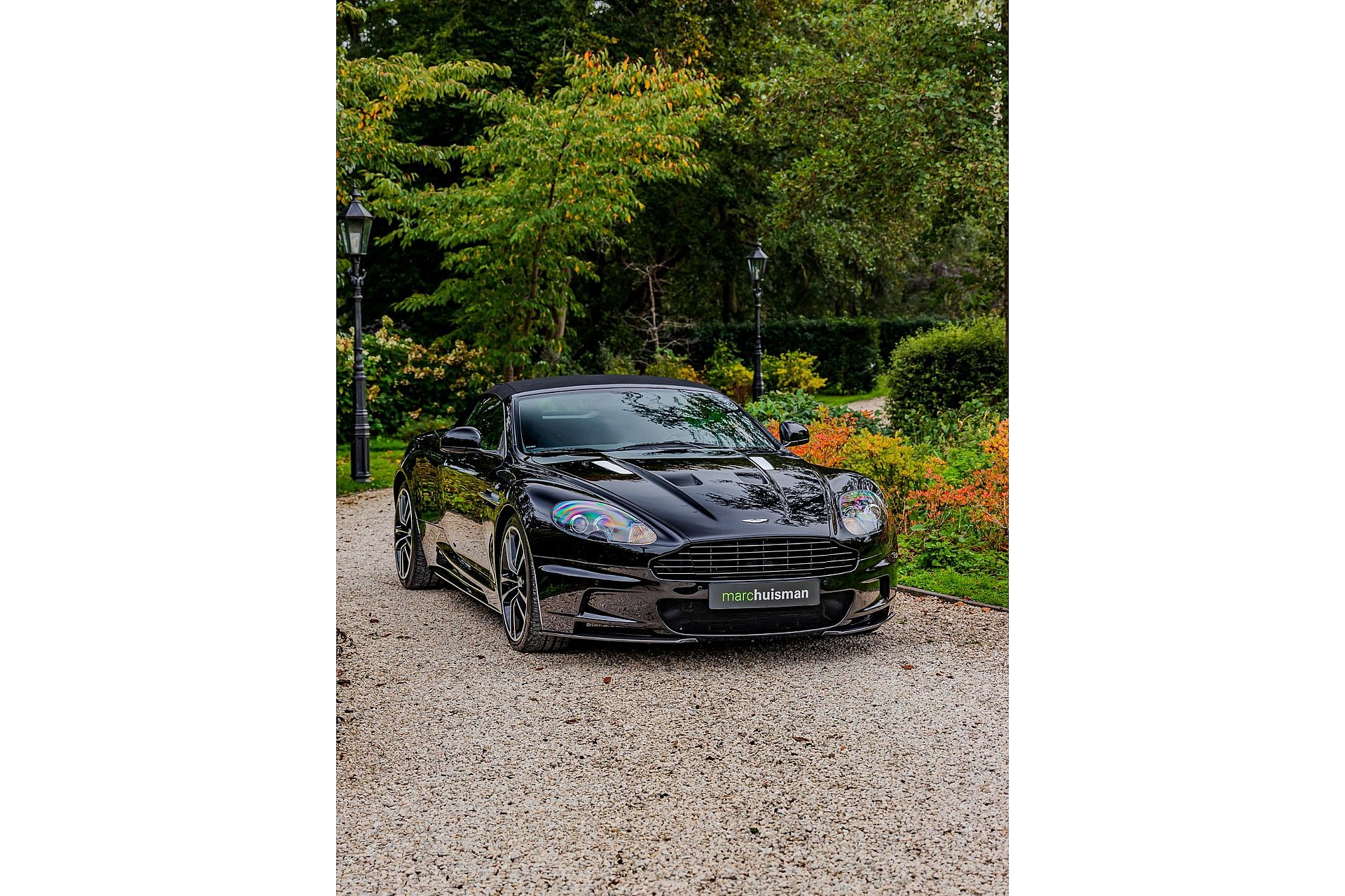Aston Martin DBS 