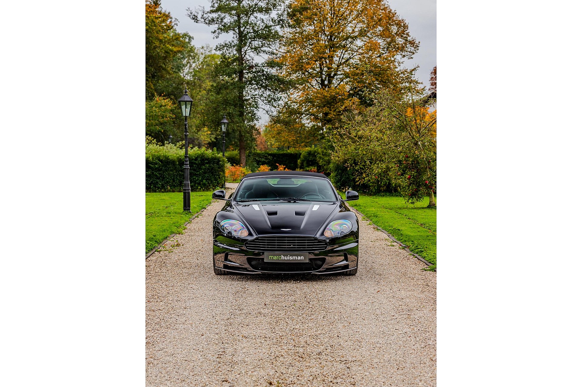 Aston Martin DBS 