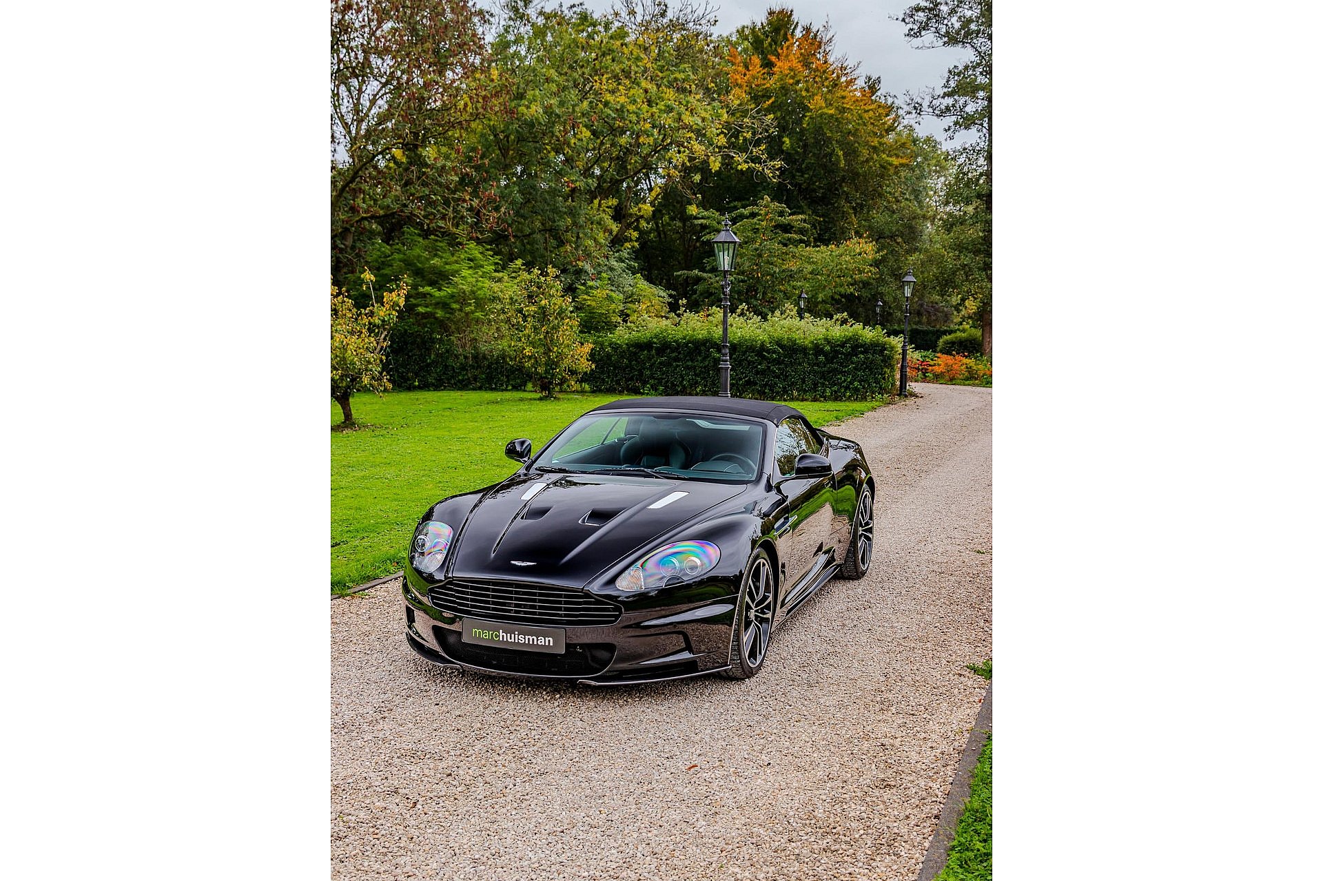 Aston Martin DBS 