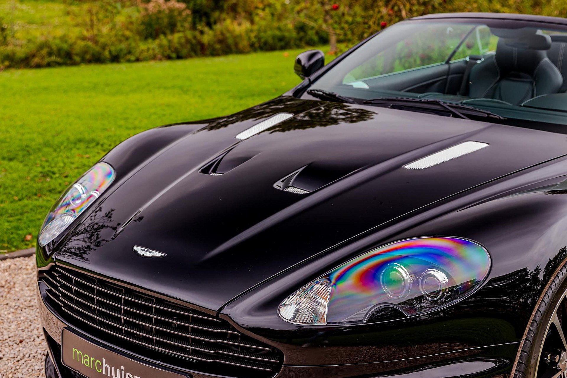 Aston Martin DBS 