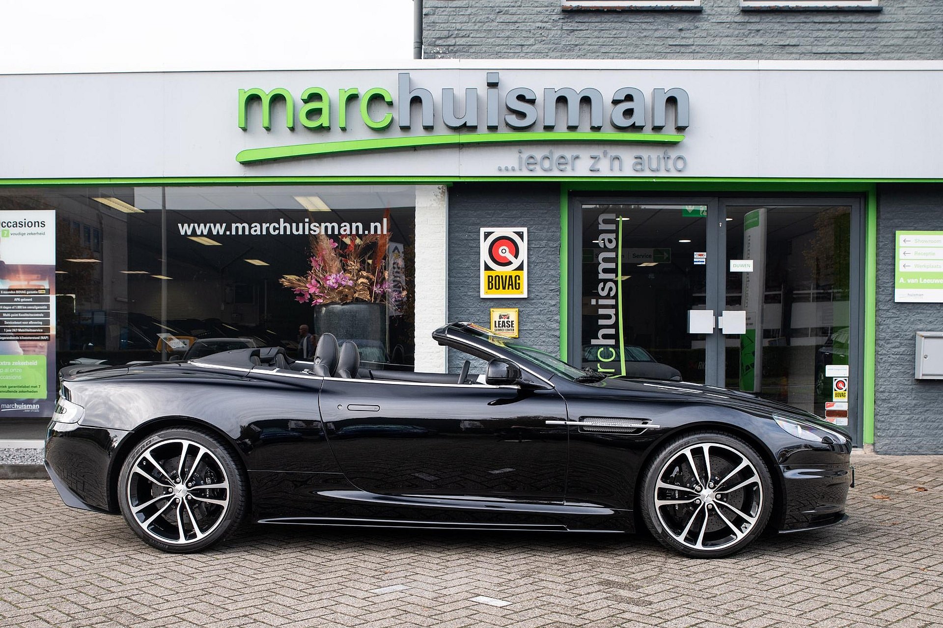 Aston Martin DBS 