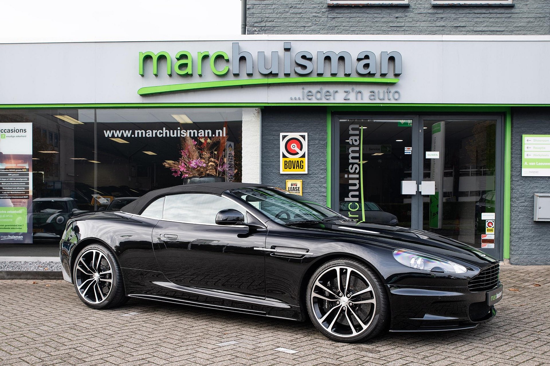 Aston Martin DBS 