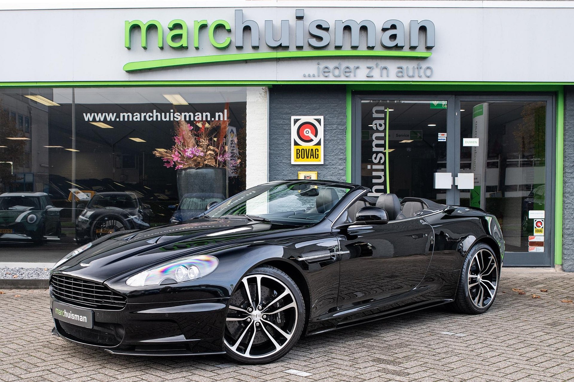Aston Martin DBS 