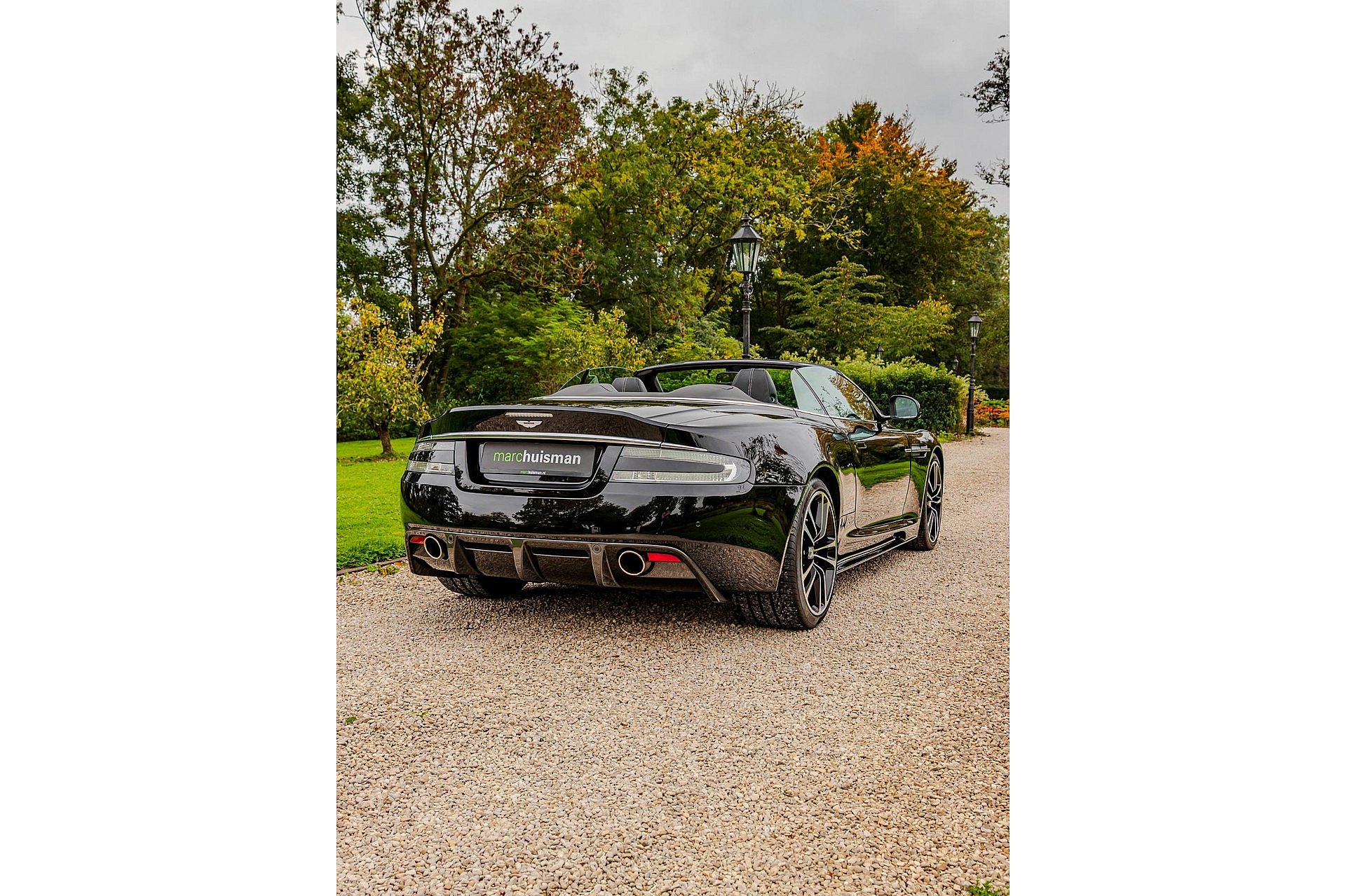 Aston Martin DBS 