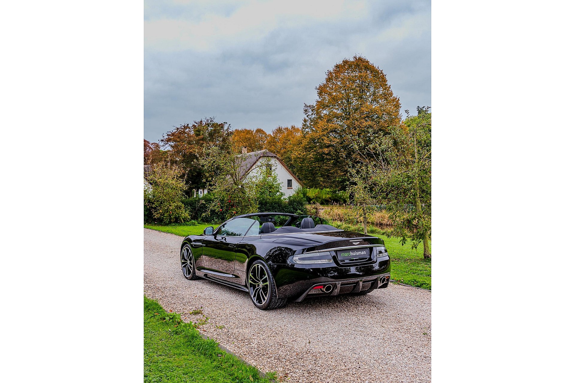Aston Martin DBS 