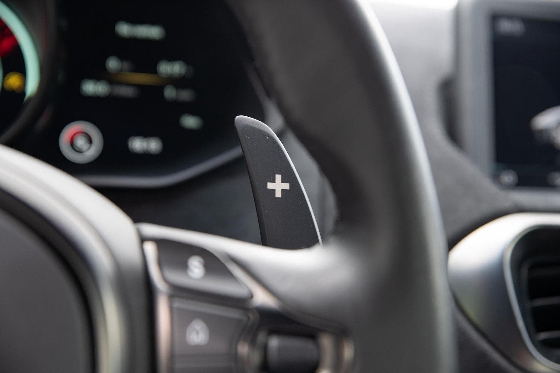 Aston Martin Vantage 