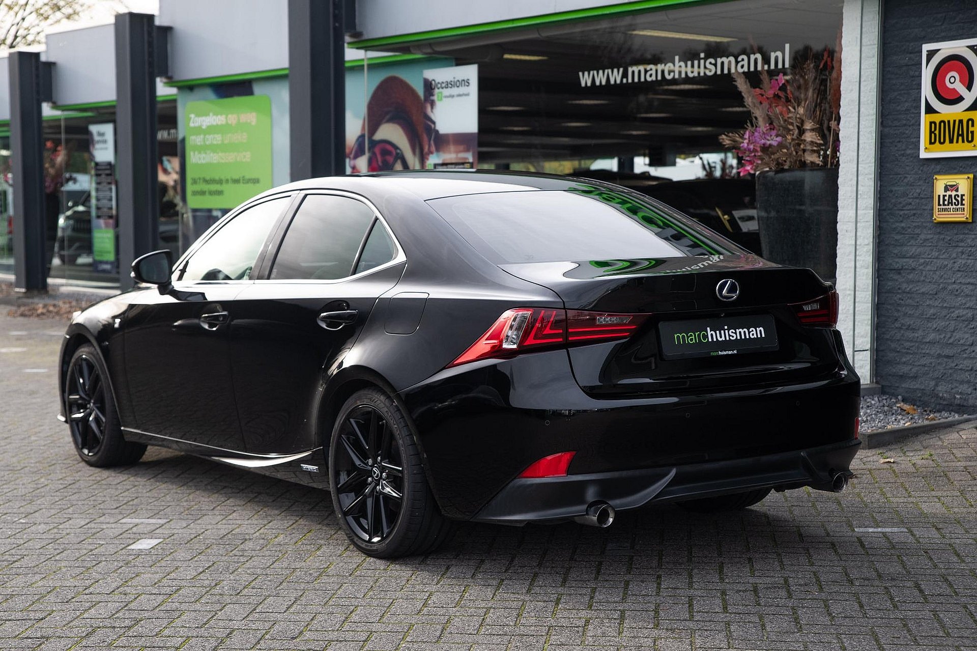 Lexus IS 