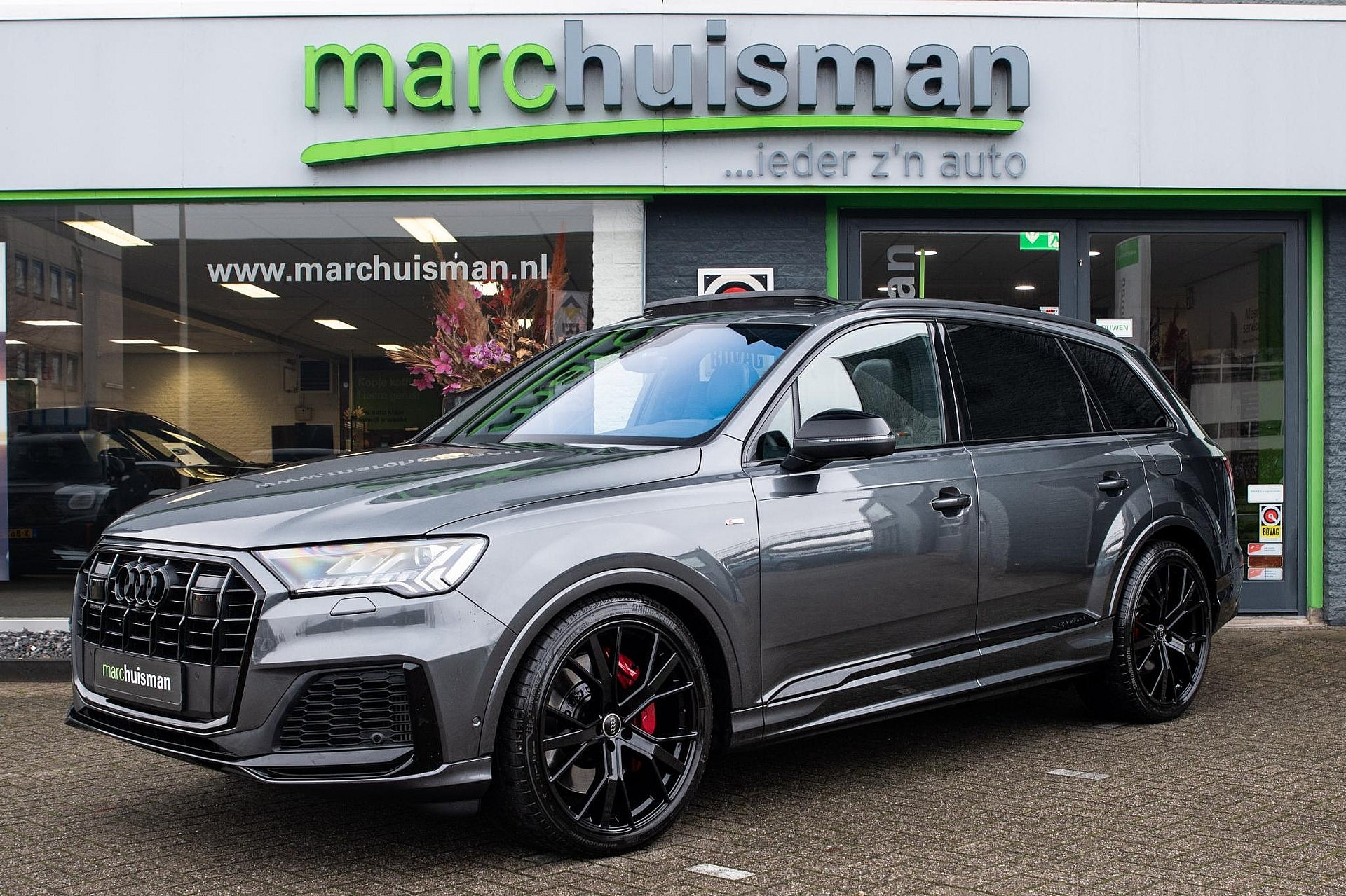 Audi Q7 60 TFSI e quattro Competition / S-LINE / PANODAK / 22 INCH / BTW
