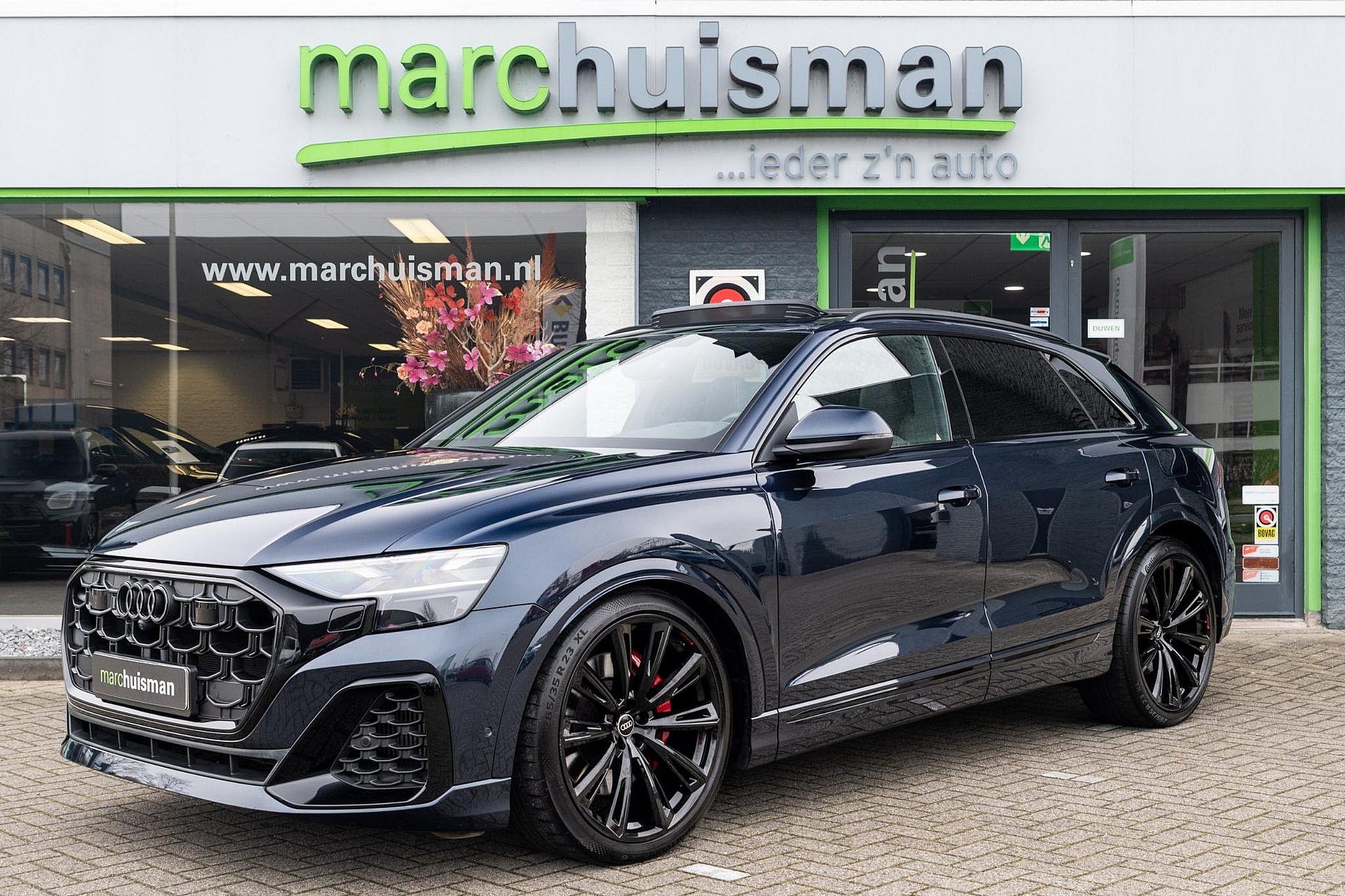 Audi Q8 55 TFSI e quattro Pro Line S / PANODAK / RS STOEL / 23 INCH