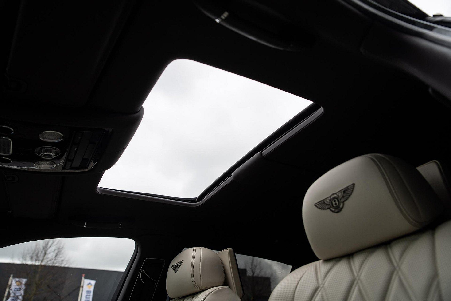 Bentley Flying Spur 