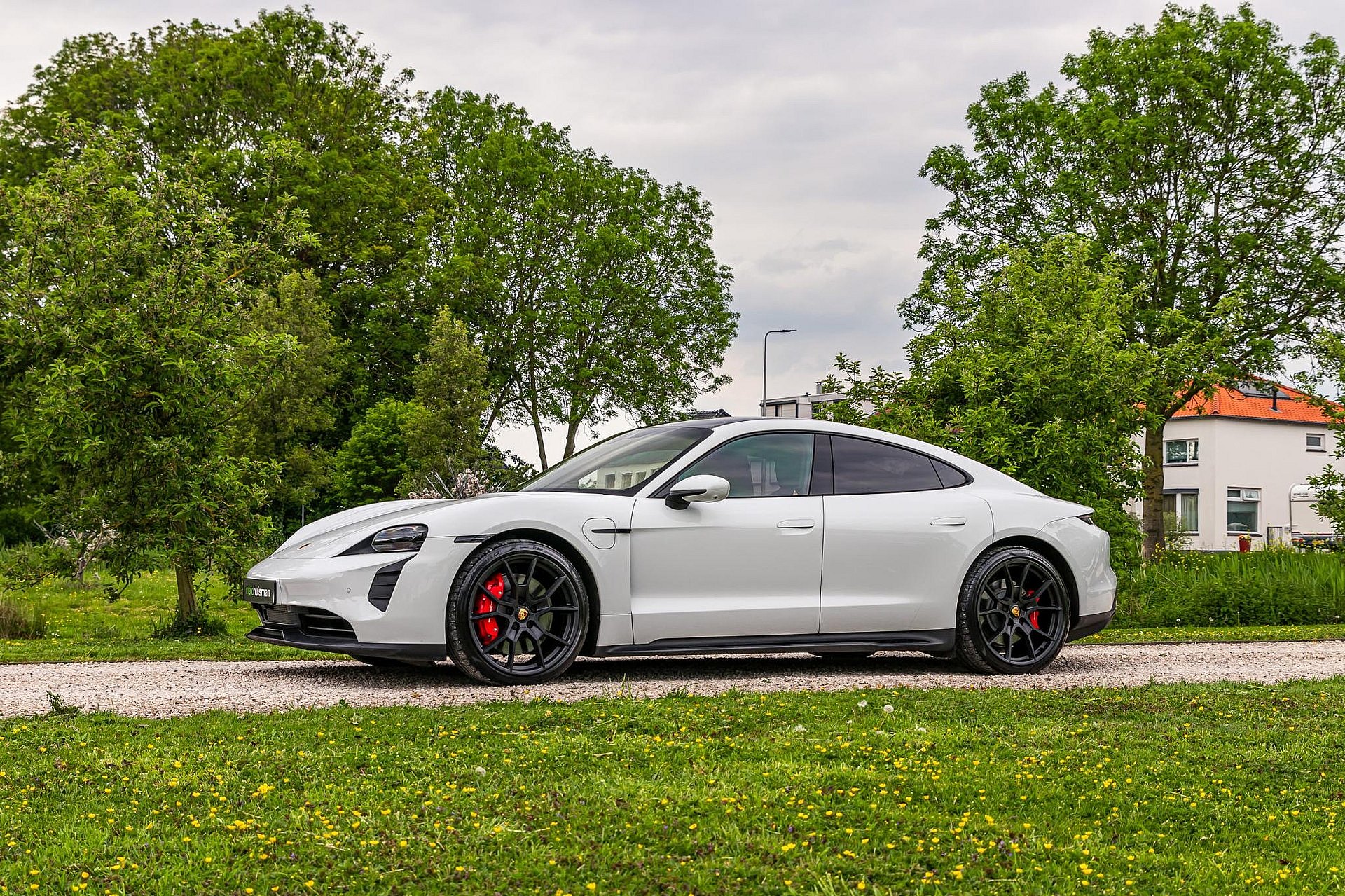 Porsche Taycan 
