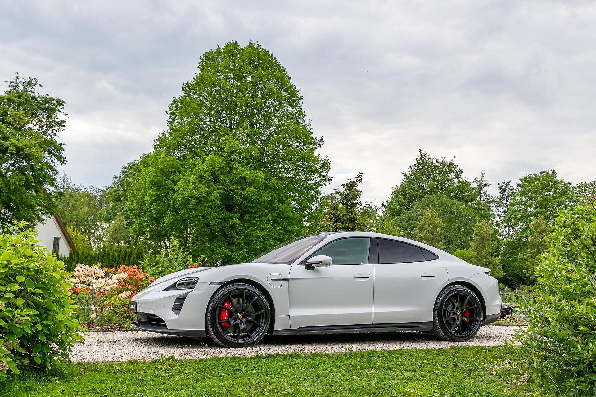 Porsche Taycan 