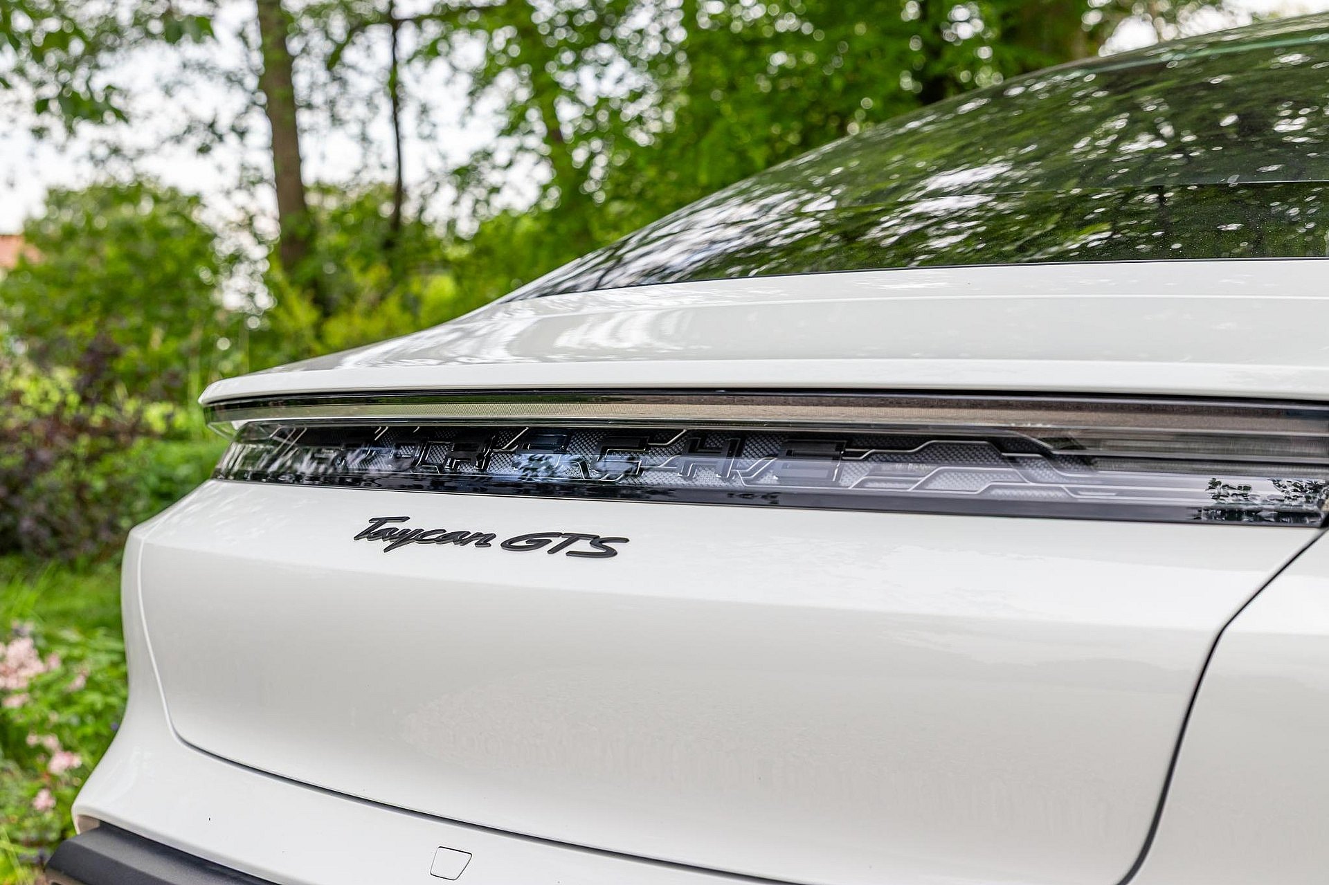 Porsche Taycan 