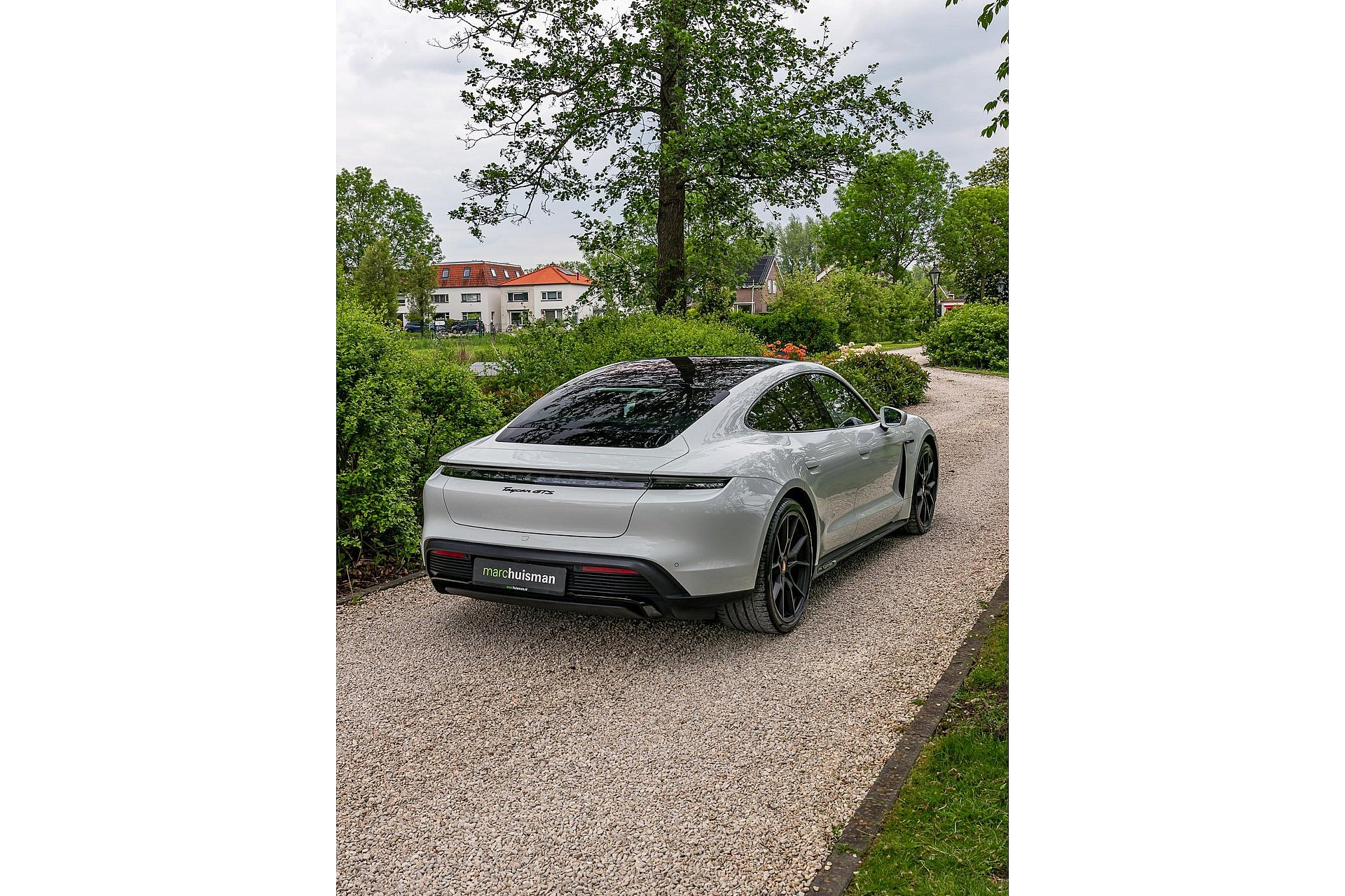 Porsche Taycan 