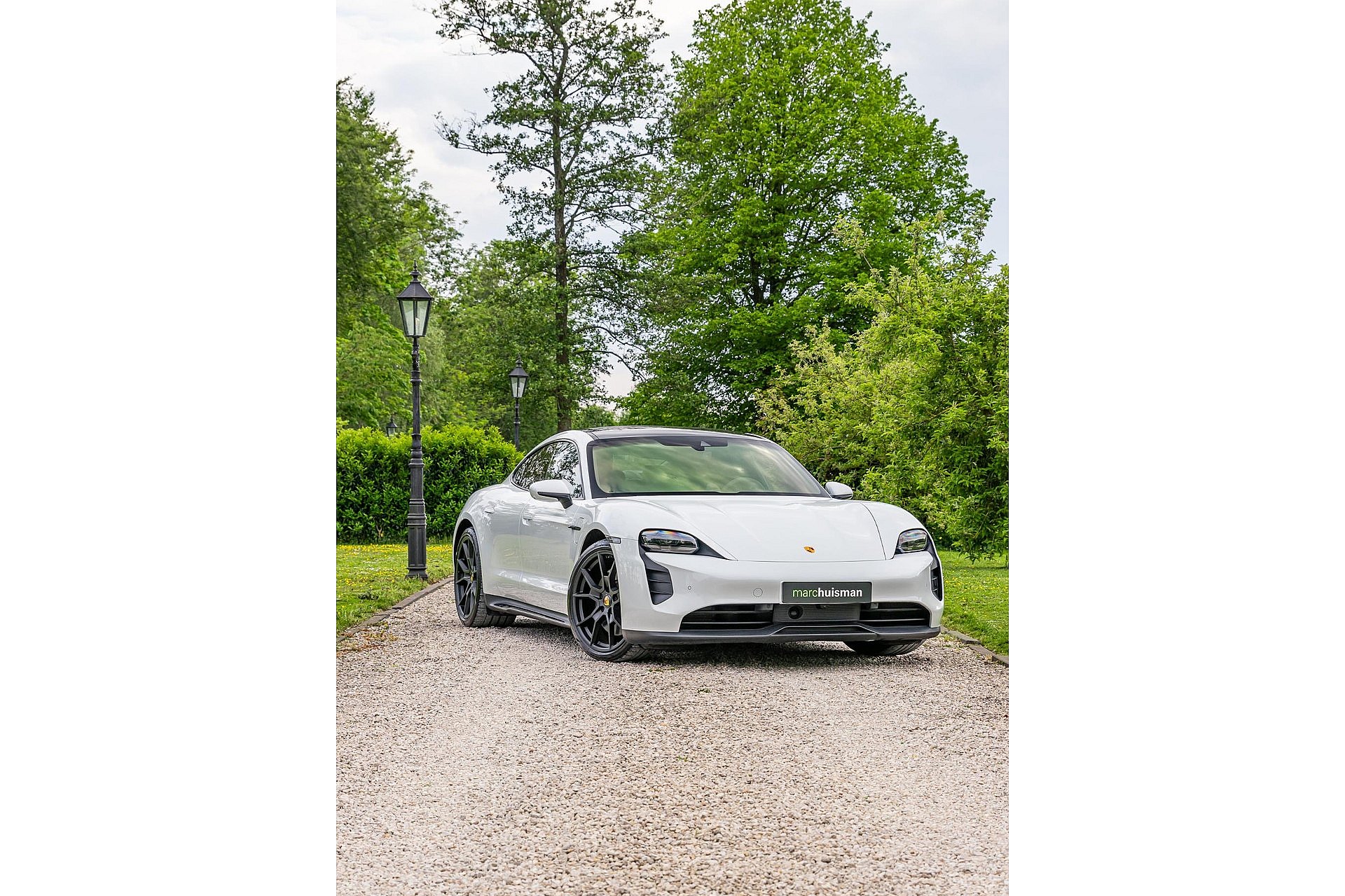 Porsche Taycan 