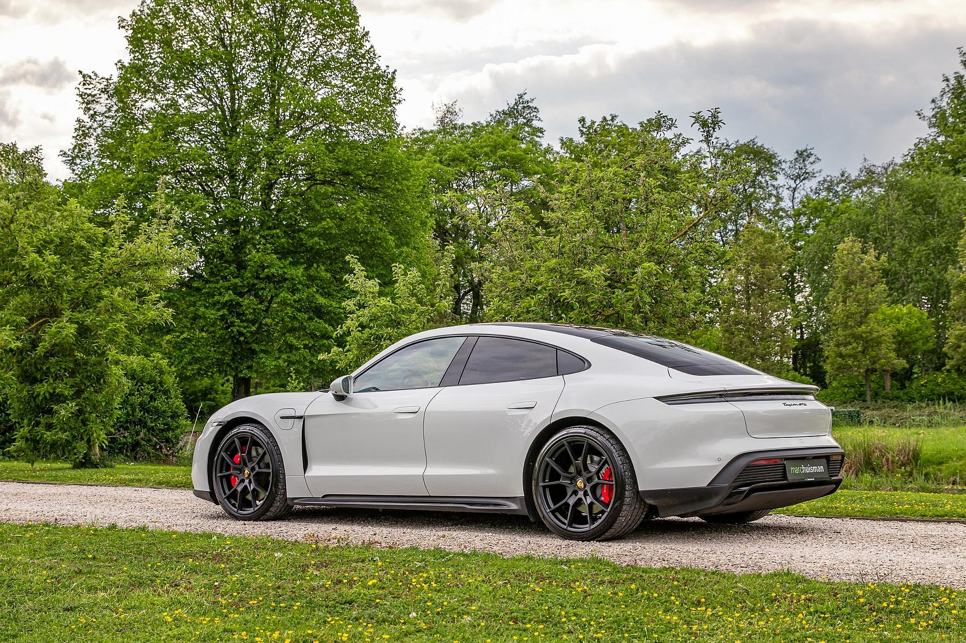 Porsche Taycan 