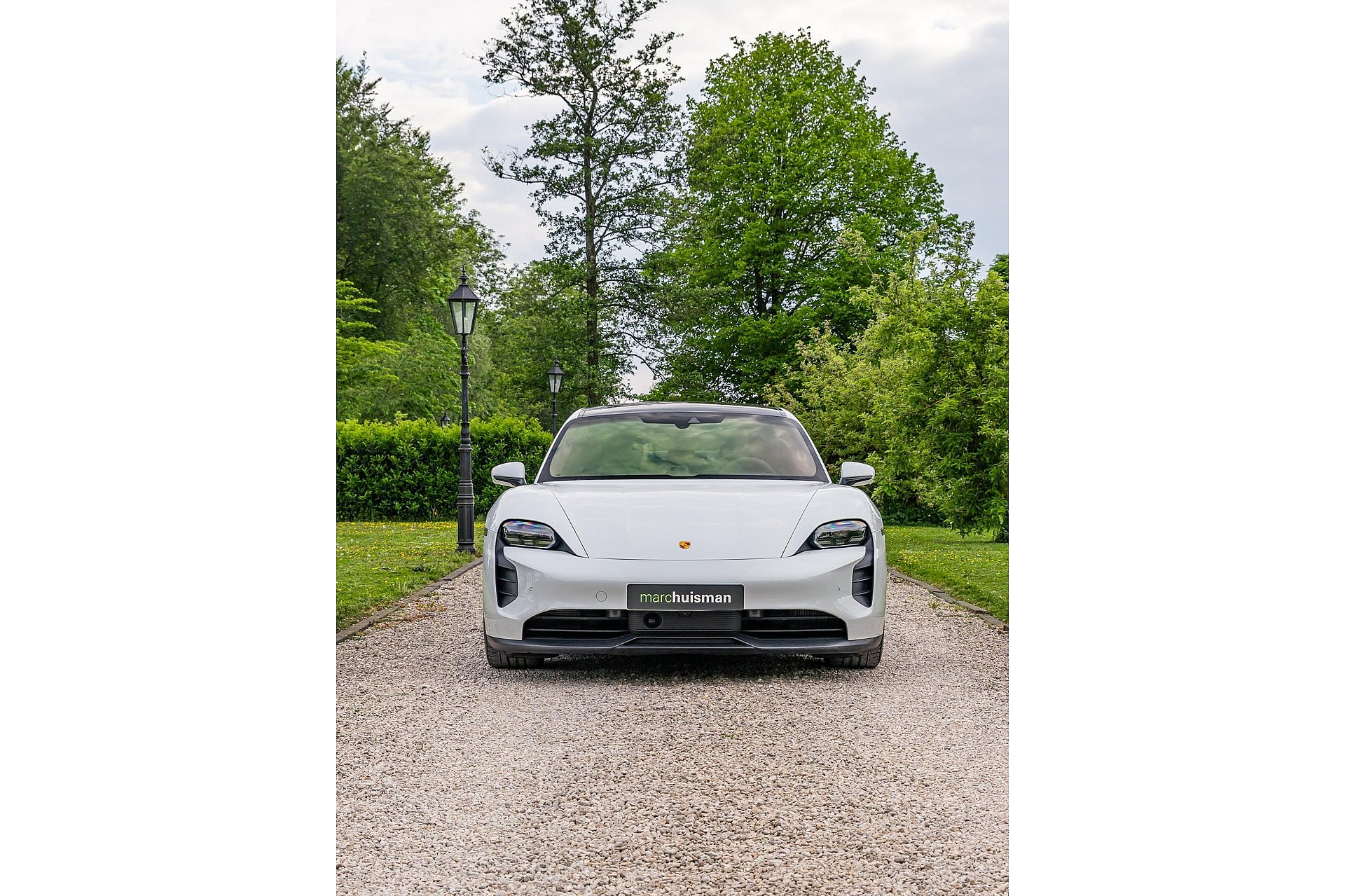 Porsche Taycan 