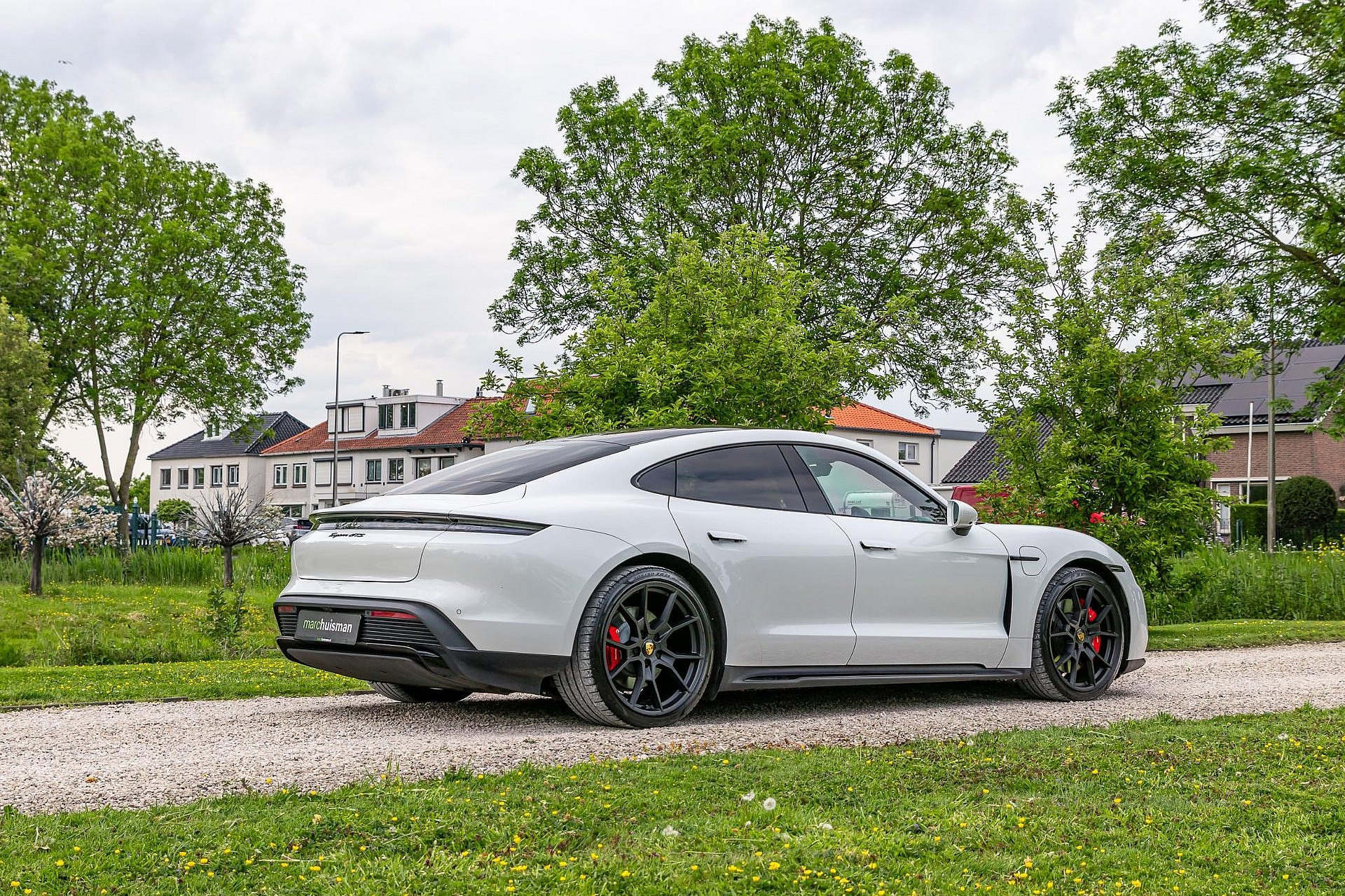 Porsche Taycan 