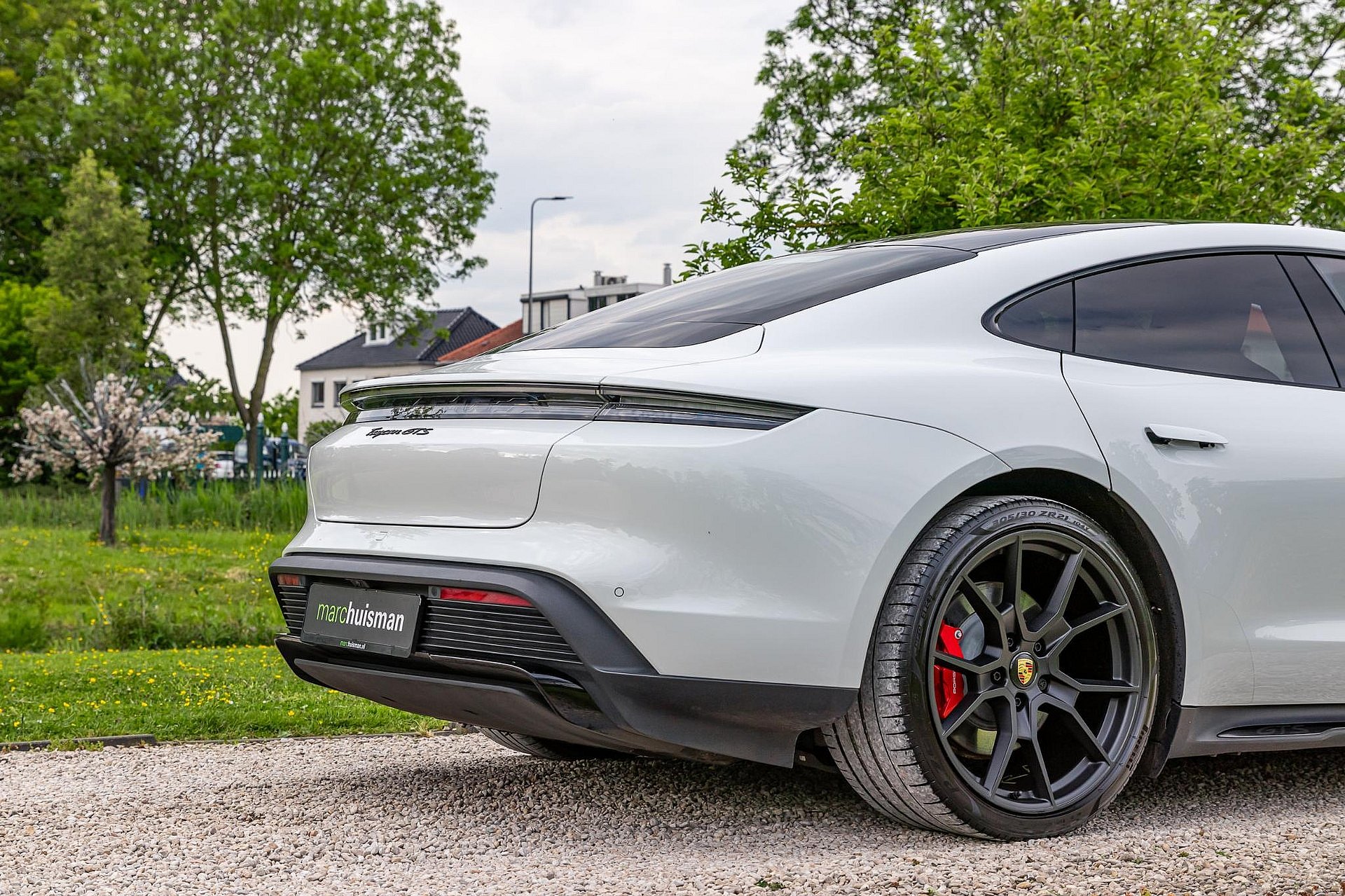 Porsche Taycan 