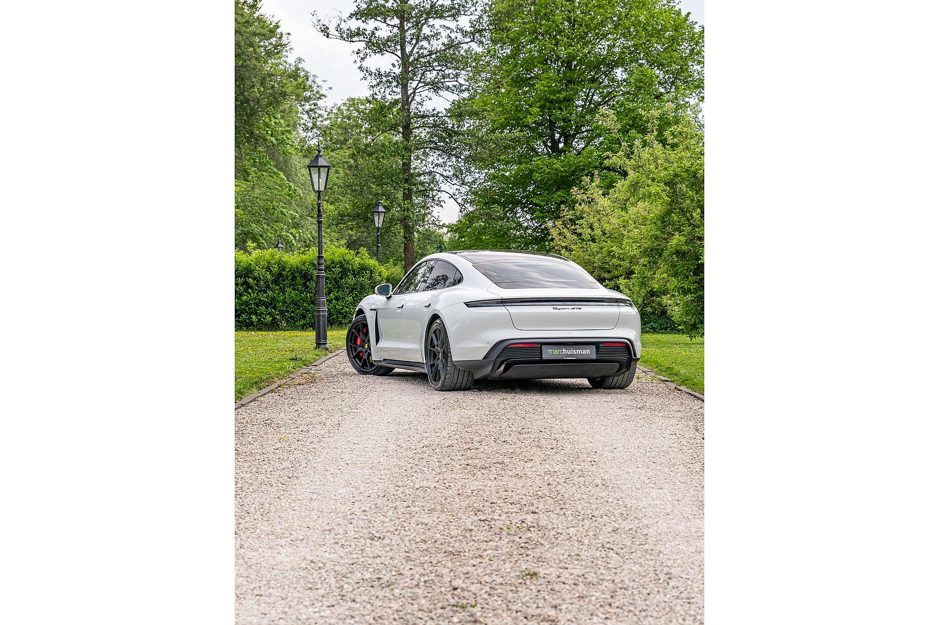 Porsche Taycan 