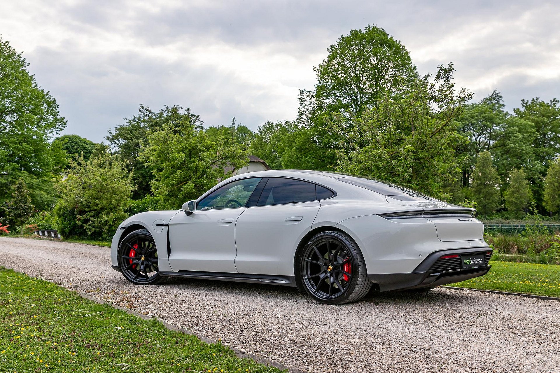 Porsche Taycan 