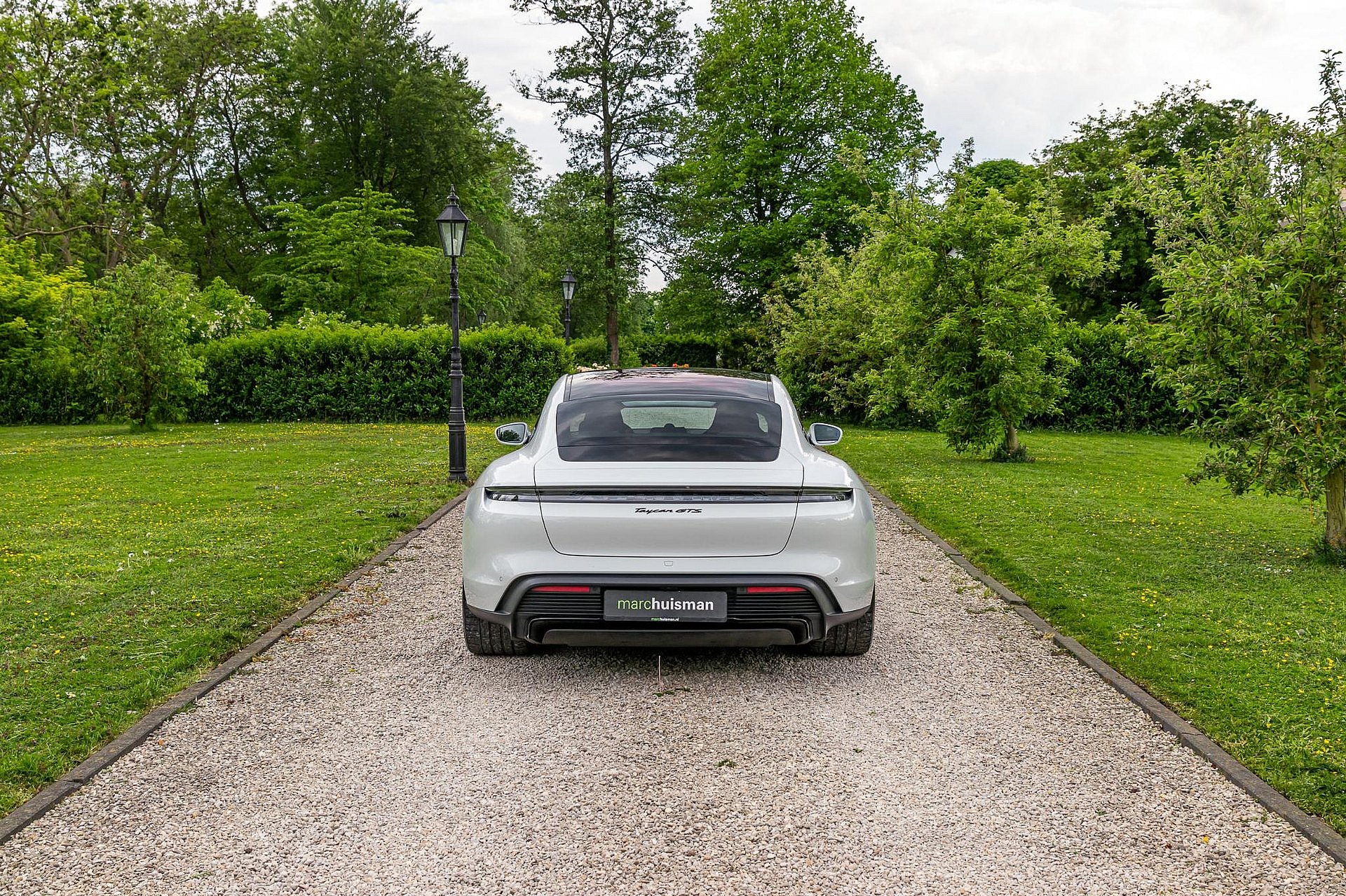 Porsche Taycan 